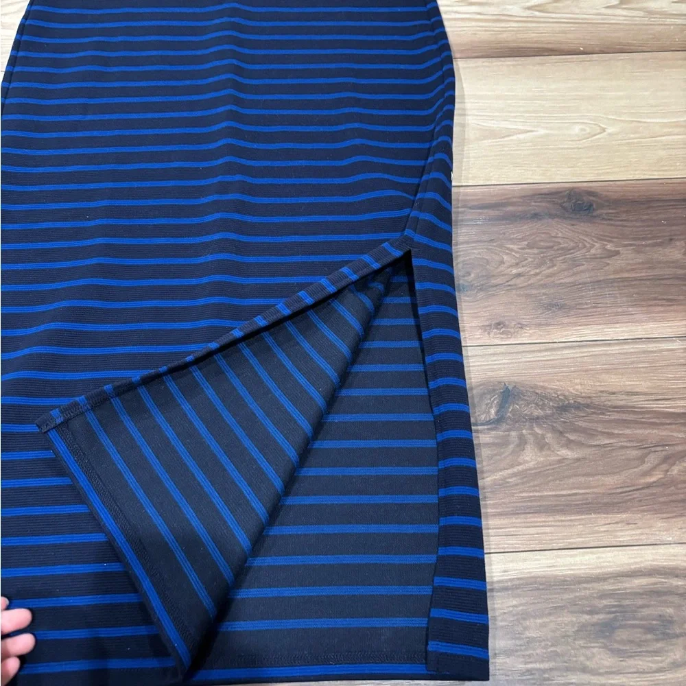 LOFT Women's Navy and Black Striped Midi Skirt